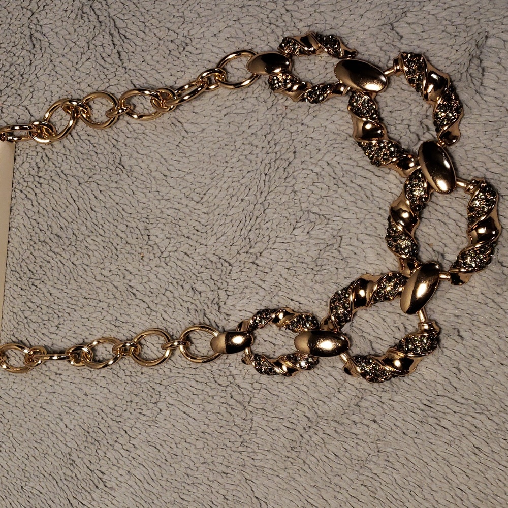 Chunky Large Women's Necklace emerald green And faux diamond Wreath Design.